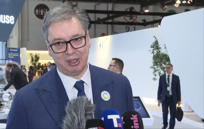 Srbija uz svoj narod: Vučić poručio da Srbi u Crnoj Gori imaju punu podršku